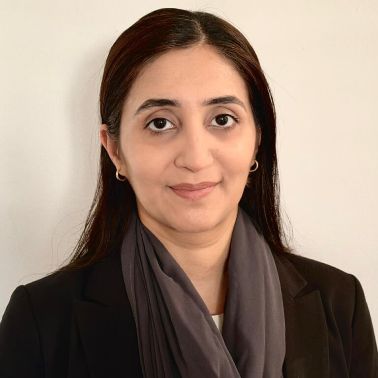 dr najeen saad